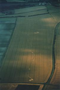 6.) 1-KM-Long-Path, Etchilhampton, UK (1996)